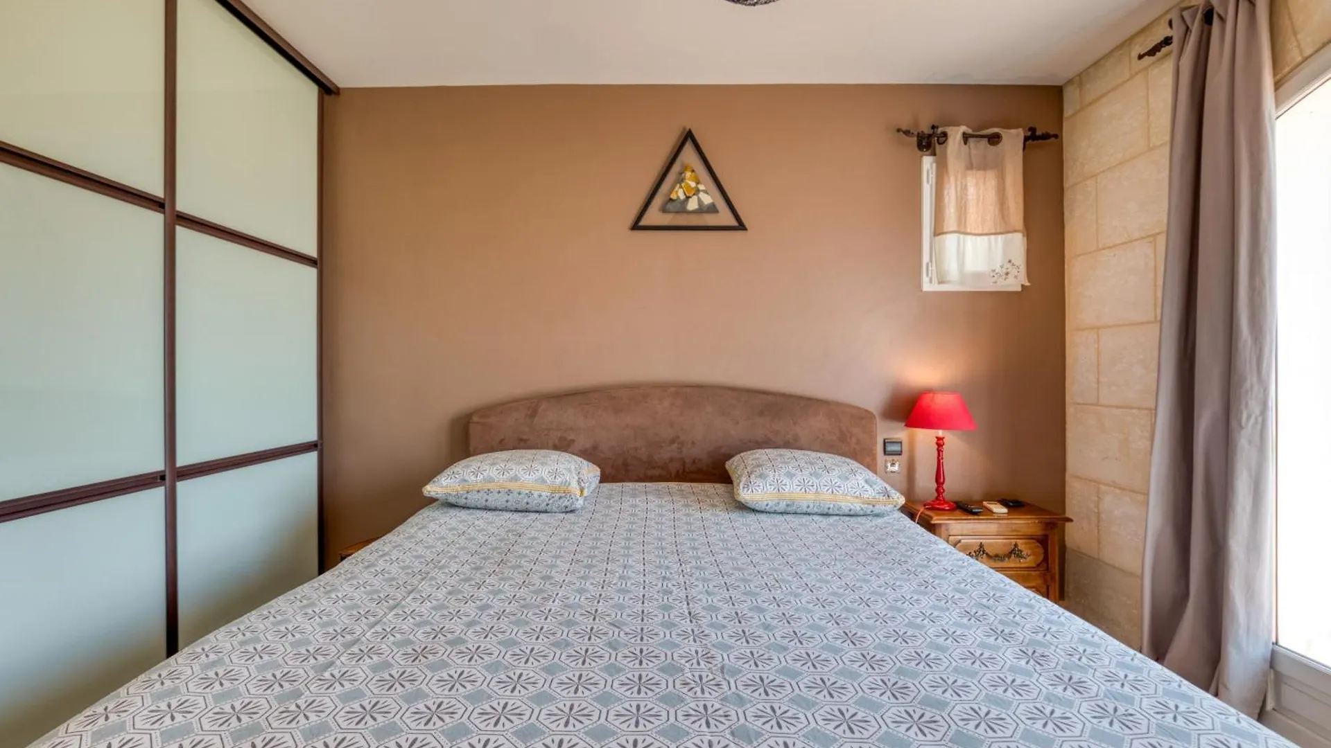 Yana Villa Arles