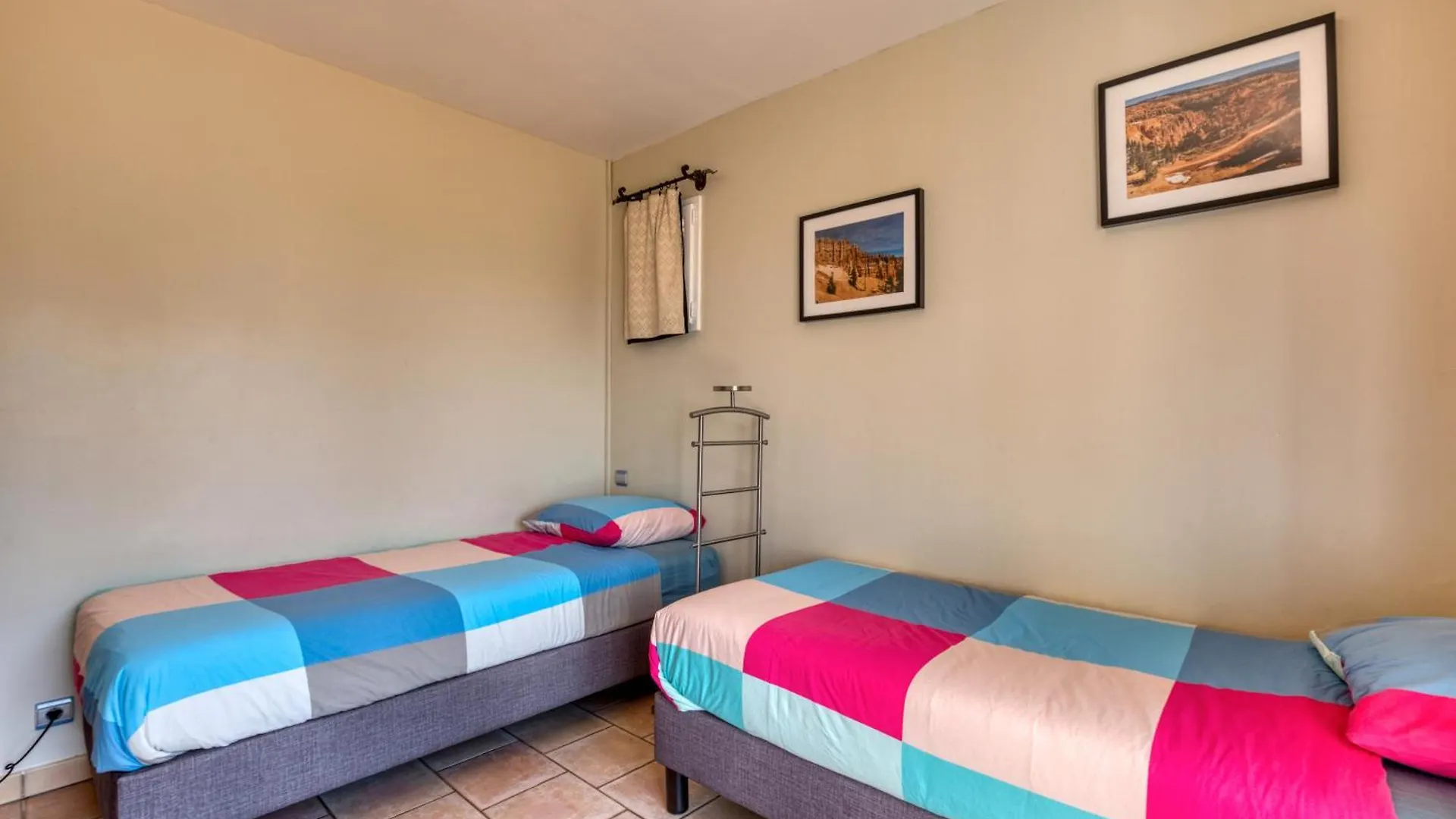 Yana Villa Arles France